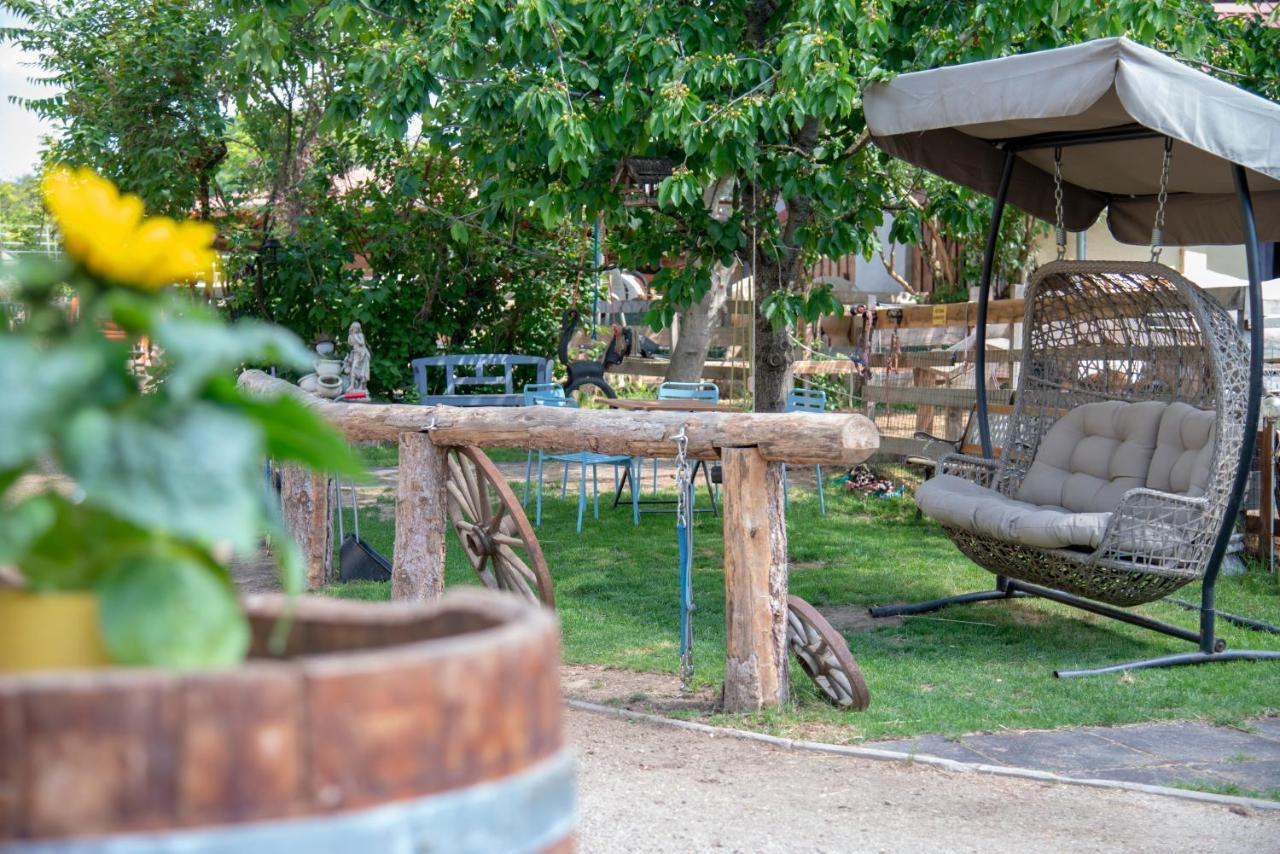 Ranchzimmer Am Hippo-Campus Reit- Und Therapiezentrum Deutsch Haslau Dış mekan fotoğraf