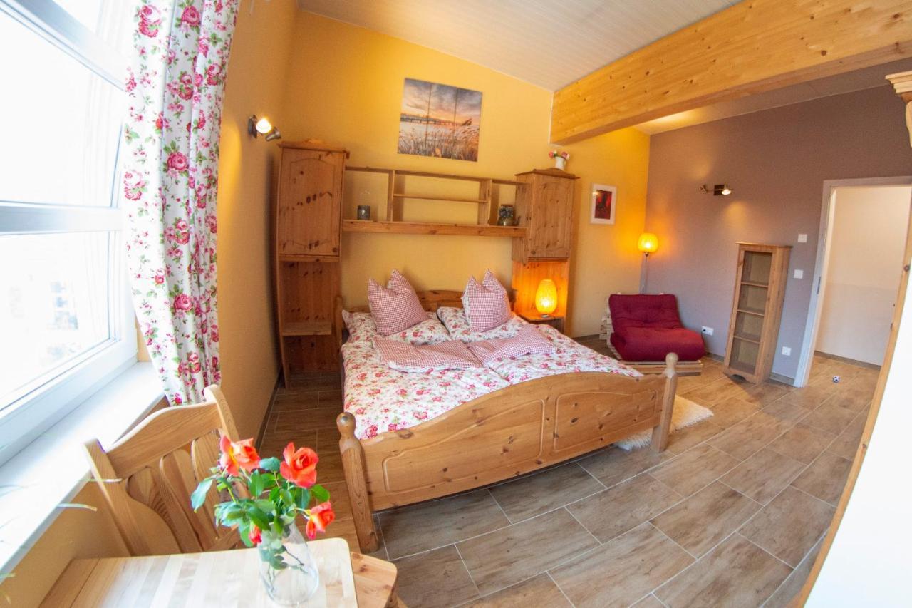 Ranchzimmer Am Hippo-Campus Reit- Und Therapiezentrum Deutsch Haslau Dış mekan fotoğraf